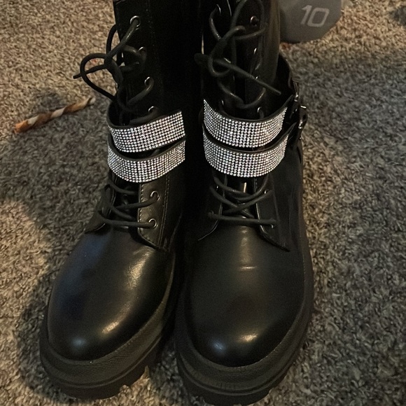 Biker Boot. - Picture 2 of 2